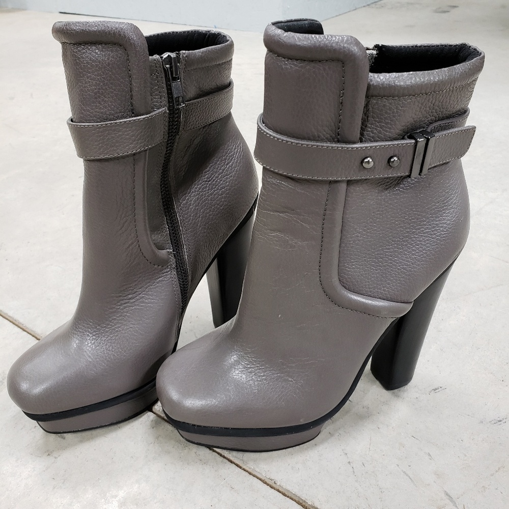 Kelsi Dagger Fairy Storm Tumbled Lea Booties